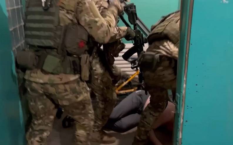 Адвоката «взяли», проходят обыски: подробности задержания по уголовному делу