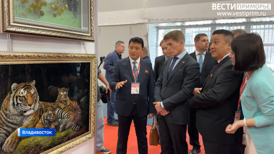Выставка достижений народного хозяйства КНДР открылась во Владивостоке