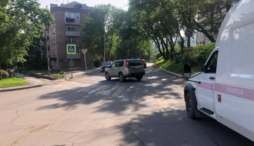 Автоледи сбила ребенка на пешеходном переходе в Приморье Автоледи сбила ребенка на пешеходном переходе в Приморье