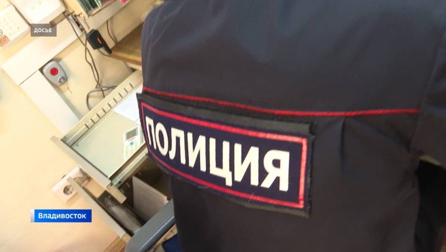 В Приморье жильцы дома заварили дверь в квартиру проблемной соседки
