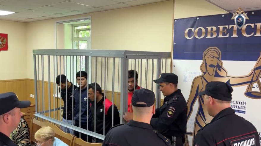 Это целая серия: задержанных мигрантов подозревают еще в одном изнасиловании в Приморье Это целая серия: задержанных мигрантов подозревают еще в одном изнасиловании в Приморье