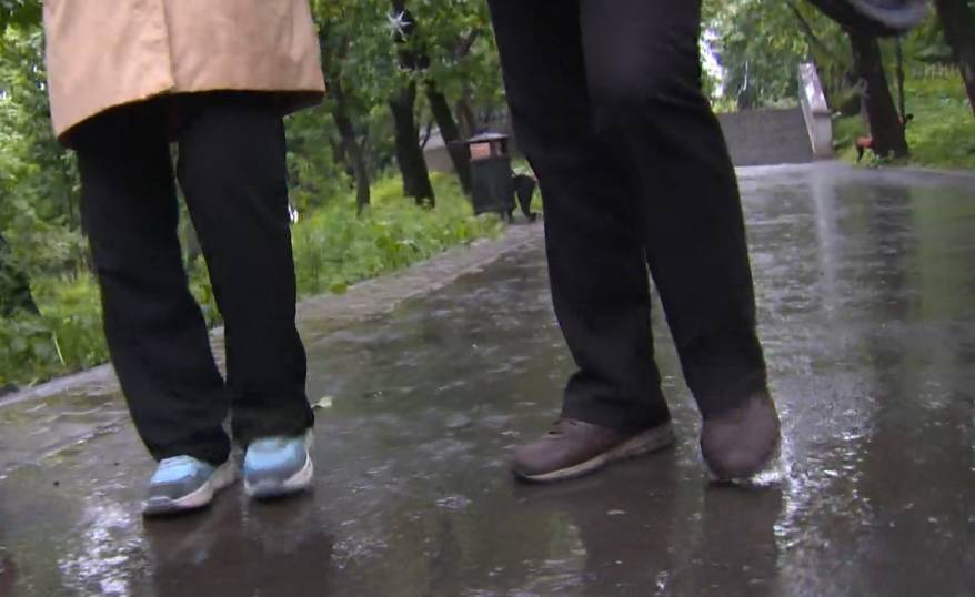 «Отнеситесь с пониманием»: объявление на воротах школы заставило задуматься горожан  «Отнеситесь с пониманием»: объявление на воротах школы заставило задуматься горожан