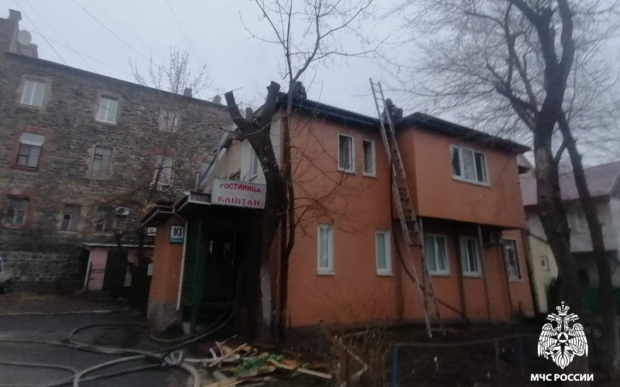 Во Владивостоке будут судить хозяйку гостиницы "Каштан", в которой случился пожар Во Владивостоке будут судить хозяйку гостиницы "Каштан", в которой случился пожар