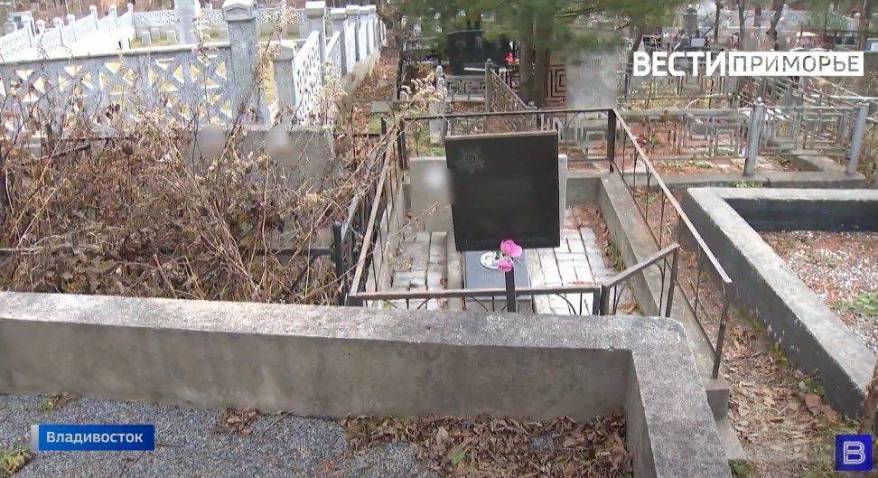 Врач скорой помощи заключил сделку с представителем ритуальной компании в Приморье