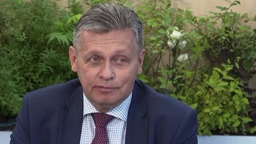 Владимир Путин присвоил звание «Заслуженный журналист России» Рифату Сабитову Владимир Путин присвоил звание «Заслуженный журналист России» Рифату Сабитову