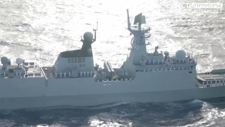 Отряд боевых кораблей Китая прибыл во Владивосток