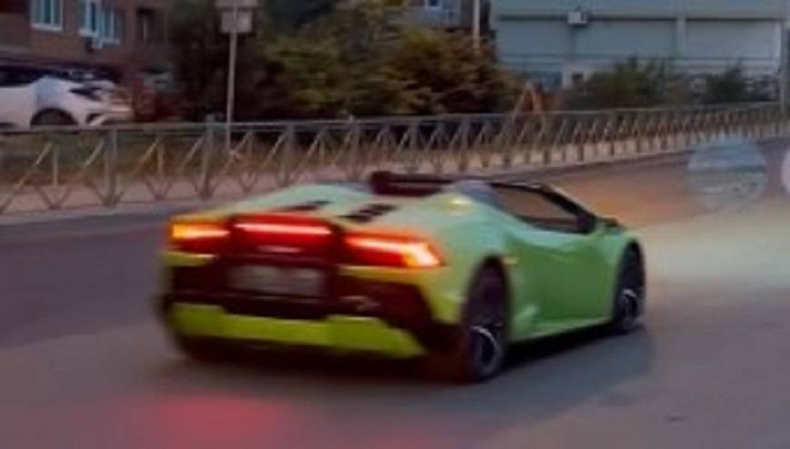 Lamborghini стоимостью до 70 млн замечен на дороге Владивостока Lamborghini стоимостью до 70 млн замечен на дороге Владивостока