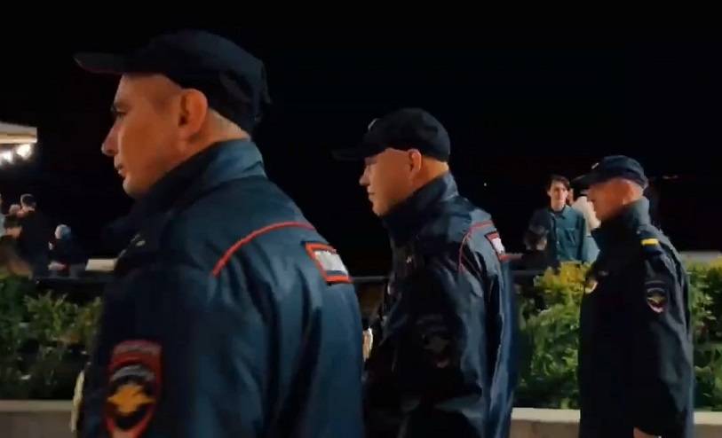 Полиция Владивостока провела рейд на самом «злачном» пляже города Полиция Владивостока провела рейд на самом «злачном» пляже города