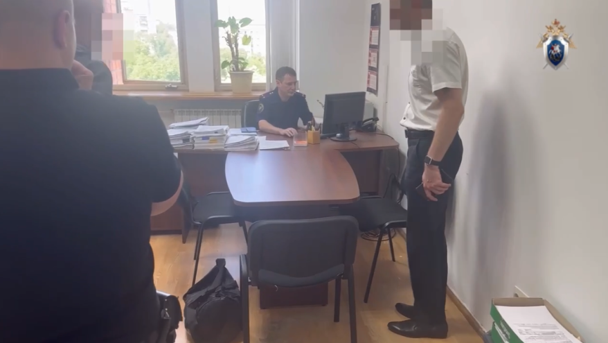 Директора крупной компании отправили под арест в Приморье