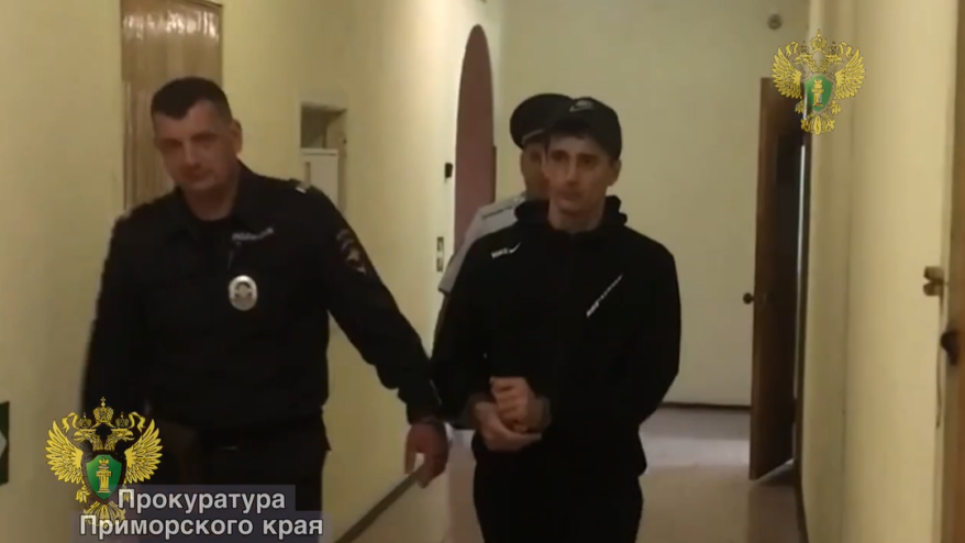 Более 40 ударов: житель Приморья табуретом забил до смерти сожительницу