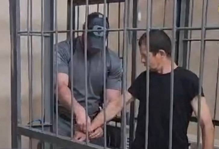 Обвиняемый в убийстве мужчина уснул на месте преступления в Приморье