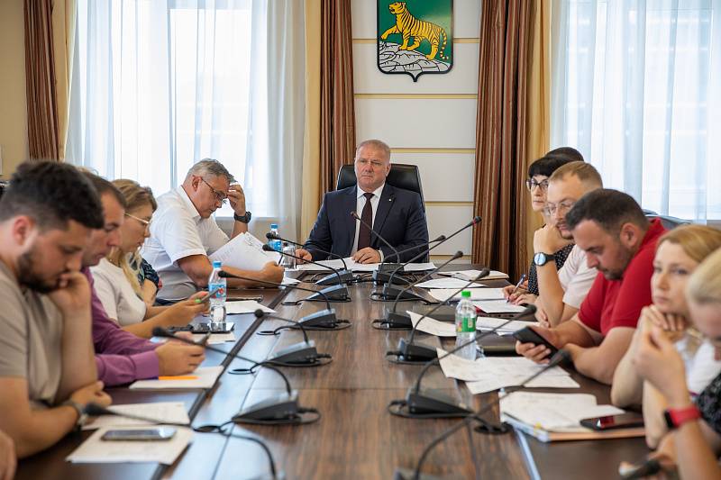 В преддверии Дня знаний и ВЭФ-2024 в администрации Владивостока вопросы безопасности поставили во главу угла В преддверии Дня знаний и ВЭФ-2024 в администрации Владивостока вопросы безопасности поставили во главу угла