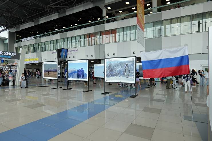 Во Владивостоке открылись фотовыставки, посвященные конкурсу «Дальний Восток – Земля приключений» Во Владивостоке открылись фотовыставки, посвященные конкурсу «Дальний Восток – Земля приключений»