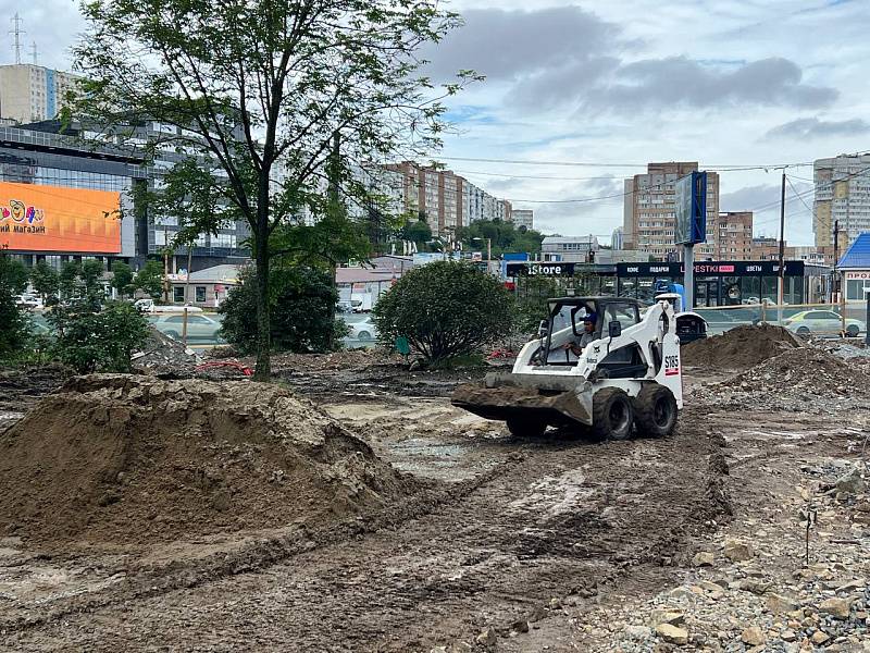 На Тобольской во Владивостоке идет благоустройство нового сквера. Что планируют сделать? На Тобольской во Владивостоке идет благоустройство нового сквера. Что планируют сделать?
