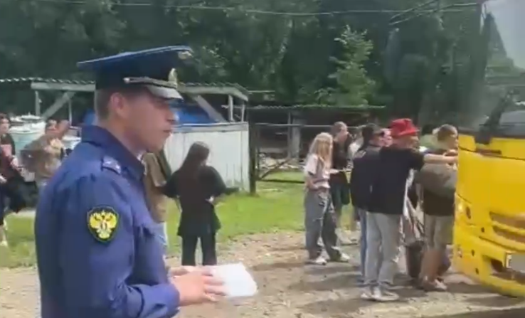 Детей эвакуировали из оздоровительного лагеря "Мечта" в Приморье