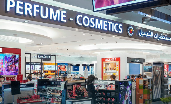 Магазины Duty free в аэропорту Дубая начали принимать рубли Магазины Duty free в аэропорту Дубая начали принимать рубли