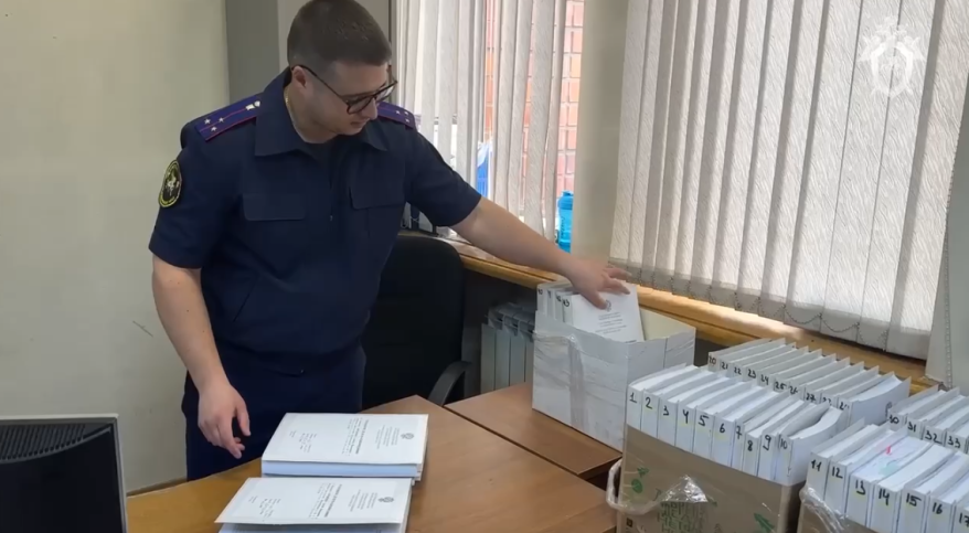 В деле были адвокат и полицейский: 16 членов ОПГ предстанут перед судом в Приморье