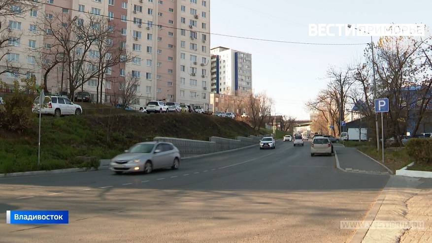 «Не позавидуешь водителю»: авто попало в «ловушку» на дороге «Не позавидуешь водителю»: авто попало в «ловушку» на дороге
