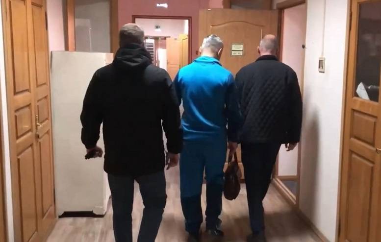 «Скрывался 20 лет»: раскрыто громкое убийство предпринимателя в Приморье «Скрывался 20 лет»: раскрыто громкое убийство предпринимателя в Приморье
