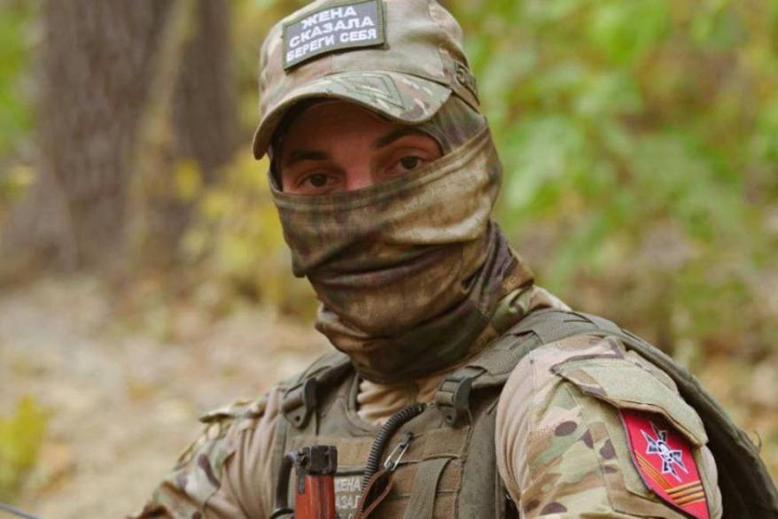 Настоящий герой: вооруженный лишь ножом российский боец взял в плен пять солдат ВСУ
