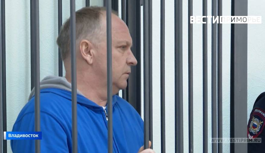 Экс-мэр г. Владивостока Гуменюк, осужденный в Приморье, служит механиком в зоне СВО Экс-мэр г. Владивостока Гуменюк, осужденный в Приморье, служит механиком в зоне СВО