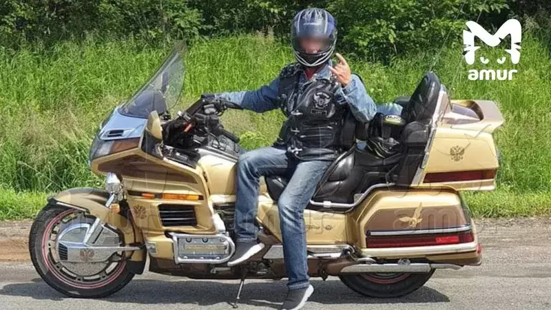 53-летний байкер из Приморья выпал из окна гостиницы в китайском городе Суйфэньхэ