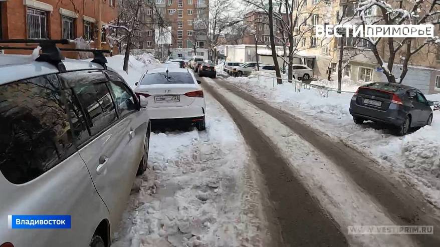 Из-за льда врезался в припаркованную машину: в каких случаях водитель не виноват? Из-за льда врезался в припаркованную машину: в каких случаях водитель не виноват?