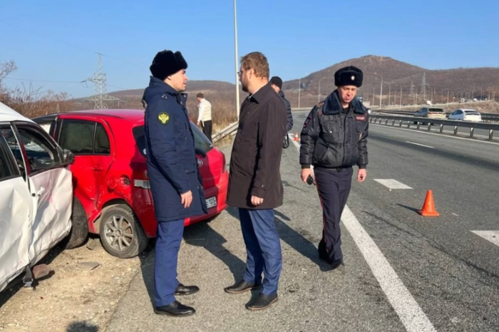 Прокуратура организовала проверку содержания автодорог Владивостока после массовых ДТП