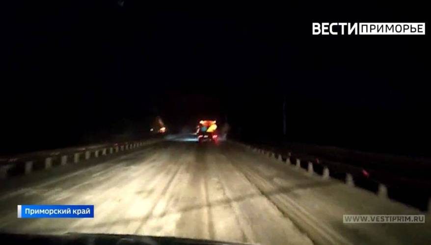 Труп рядом с трассой обрнаружили автолюбители в Приморье Труп рядом с трассой обрнаружили автолюбители в Приморье