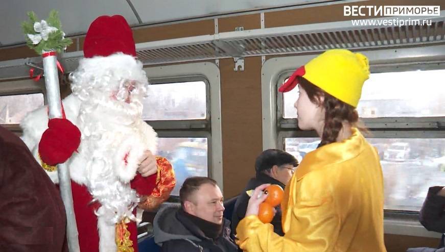 Два новогодних железнодорожных рейса запустят в Приморье для детей Два новогодних железнодорожных рейса запустят в Приморье для детей