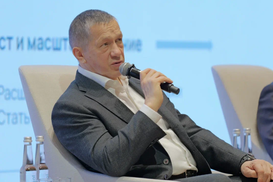 Юрий Трутнев: мы не должны забывать об ответственности за улучшение качества жизни дальневосточников и северян Юрий Трутнев: мы не должны забывать об ответственности за улучшение качества жизни дальневосточников и северян
