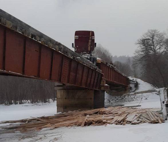 В Приморье определили виновного в обрушении части моста