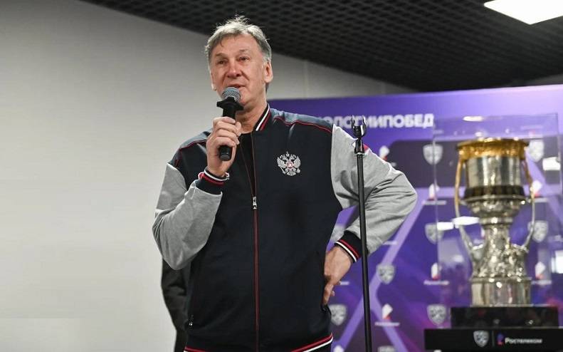 Экспонирование Кубка Гагарина в Ледовом спорткомплексе "Восточный": Момент, который останется в сердцах навсегда Экспонирование Кубка Гагарина в Ледовом спорткомплексе "Восточный": Момент, который останется в сердцах навсегда