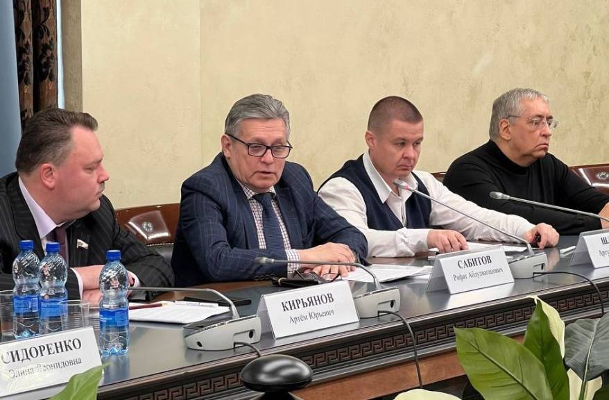 Рифат Сабитов про возвращение иностранных ИТ-корпораций: «Если хотят вернуться, то на наших условиях» Рифат Сабитов про возвращение иностранных ИТ-корпораций: «Если хотят вернуться, то на наших условиях»