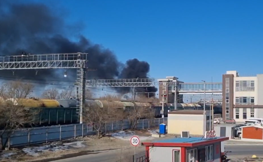 Черный дым над Второй речкой во Владивостоке: озвучена причина пожара