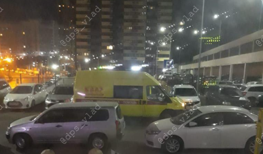 "Ждем извинений": поступок автоледи возмутил горожан во Владивостоке "Ждем извинений": поступок автоледи возмутил горожан во Владивостоке