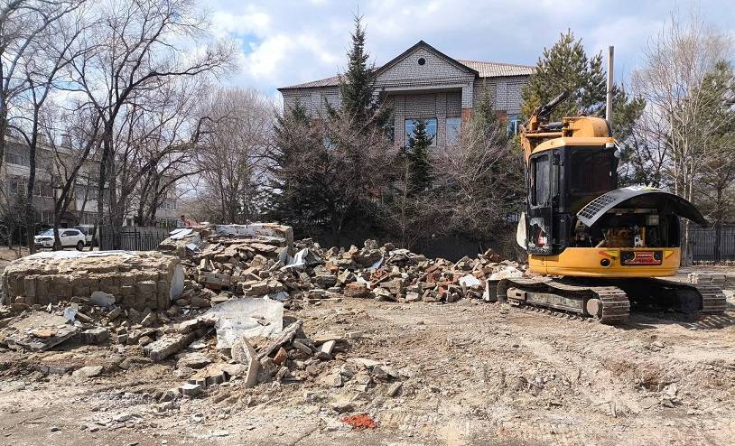 Мемориал воинам демонтировали в поселке Пограничном Мемориал воинам демонтировали в поселке Пограничном
