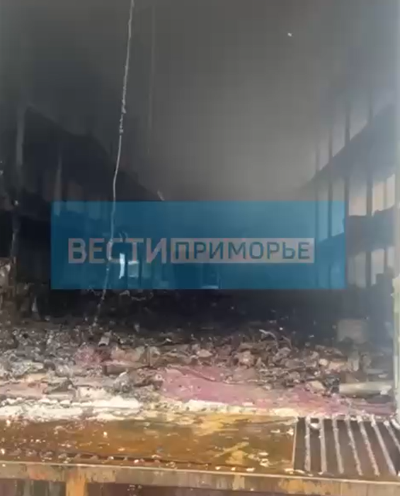 Стала известна причина крупного пожара на складах в Приморье