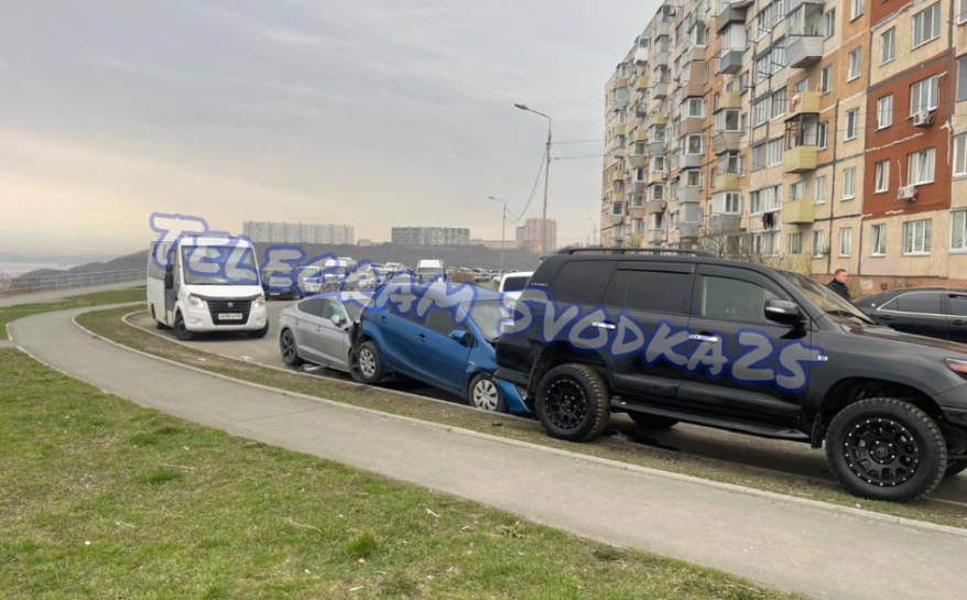 "Придется почку продать": "дорогое" ДТП устроил бесправный водитель во Владивостоке