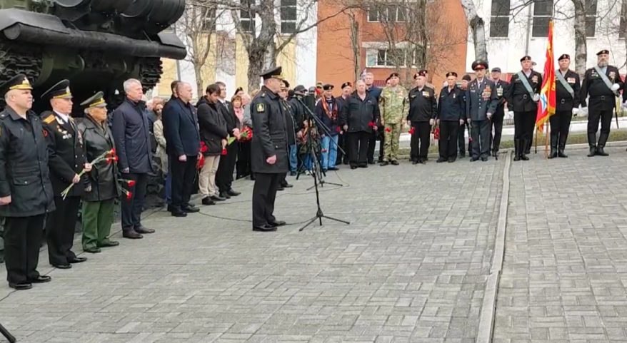 Командующий ТОФ поздравил ветеранов морской пехоты с 25-летием организации "Сатурн"