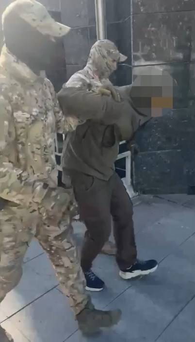 За распространение порно-контента задержали жителя Владивостока
