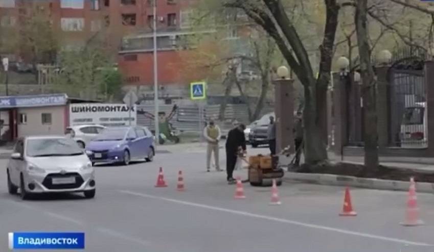 Дорожные работы проводят улице Иманской после многочисленных жалоб жителей Владивостока