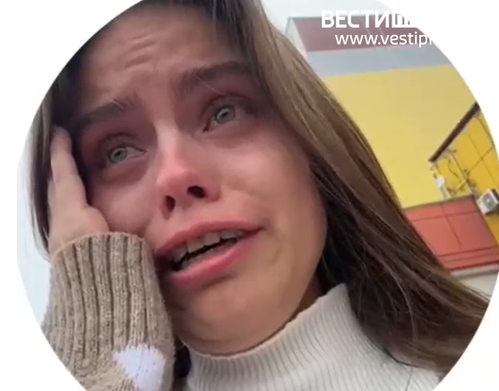 "Как в фильме ужасов": девушка подверглась нападению агрессивных ворон во Владивостоке