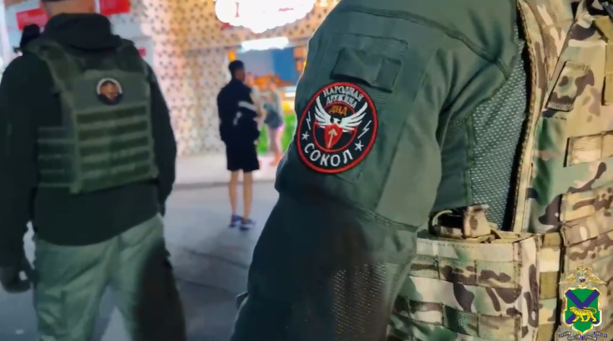 Приморские "Соколы" вышли на борьбу с хулиганами во Владивостоке