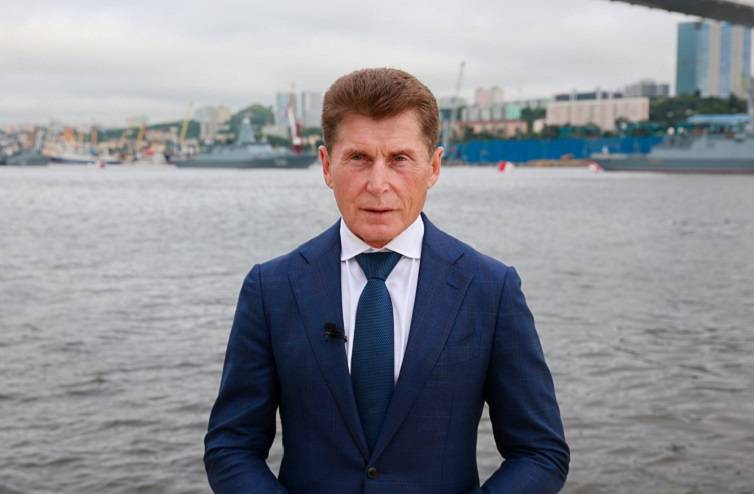 Губернатор Приморского края Олега Кожемяко поздравил с Днём ВМФ России Губернатор Приморского края Олега Кожемяко поздравил с Днём ВМФ России