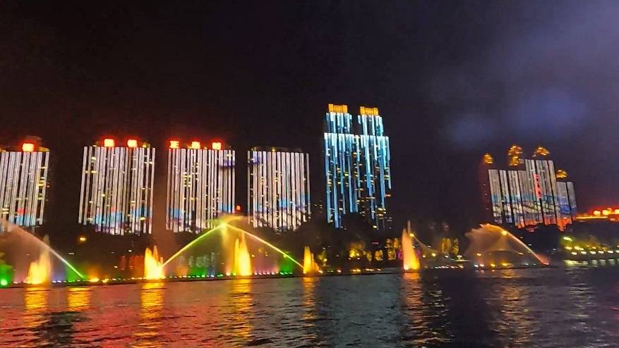 Умопомрачительное место для водных прогулок и прибрежного отдыха раскрыли приморцы в Китае