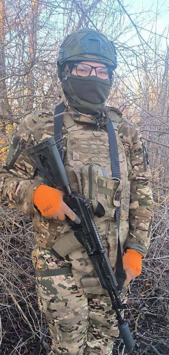 Его оружие - точность. Совместный проект «Вести: Приморье» и «Боевой вахты» Его оружие - точность. Совместный проект «Вести: Приморье» и «Боевой вахты»