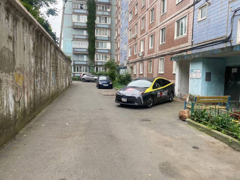 12-летнего сбили в одном из дворов Владивостока. ГАИ  ищет свидетелей