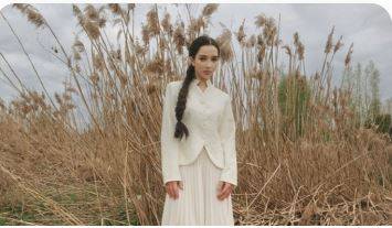 Исполнительница из Владивостока представила новую песню о родном Приморском крае