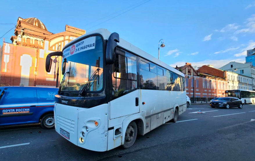 Огромную пробку собрало ДТП в центре Владивостока